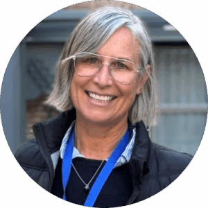 Jennifer Dolan headshot